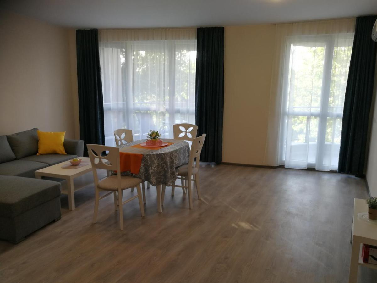 Donchevi Apartments Приморсько Екстер'єр фото